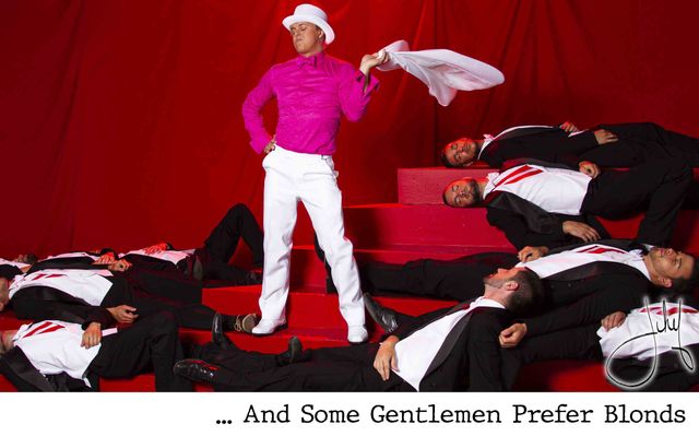 And Some Gentlemen Prefer Blonds — photographie pop art par Jihef